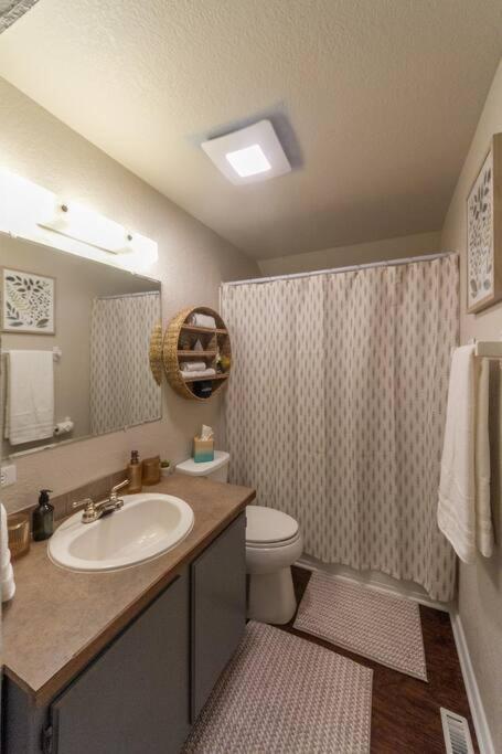 A Very Unique Quirky And Comfortable Home Spokane Exterior foto
